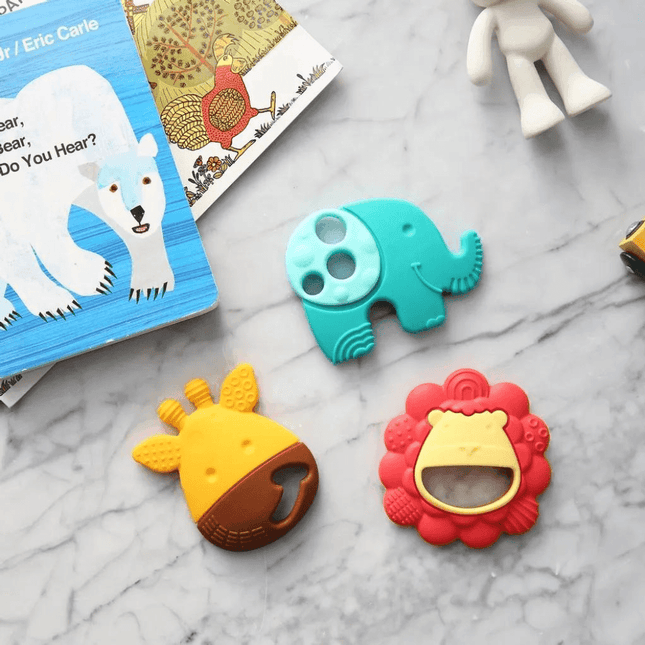 Marcus & Marcus- Sensory Silicone Teether Lola the Giraffe-Yellow-1875027415818964995