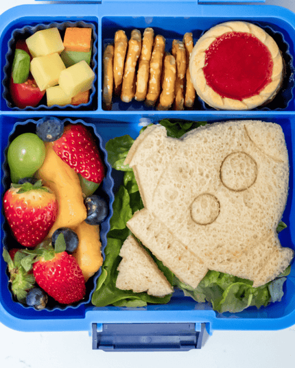 MONTII.CO Lunch Punch Sandwich Cutters | Space-1875027510861893641