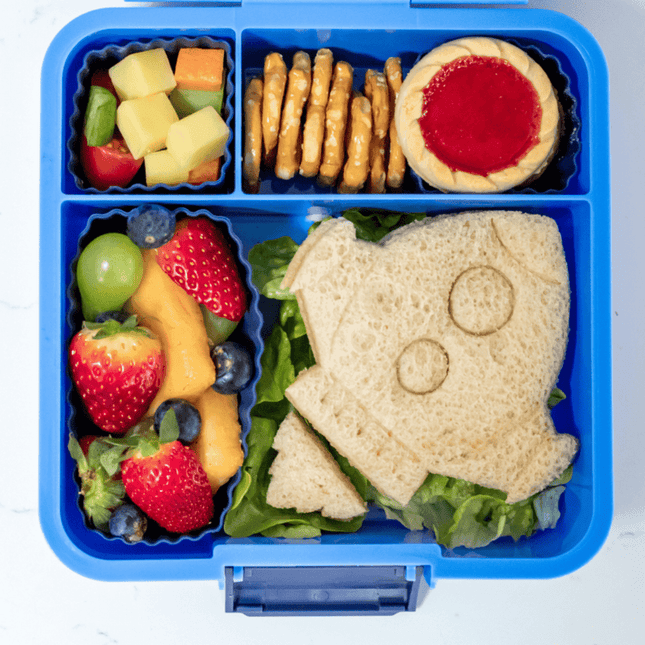 MONTII.CO Lunch Punch Sandwich Cutters | Space-1875027510861893641